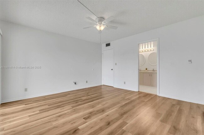 Building Photo - 2504 Antigua Terrace