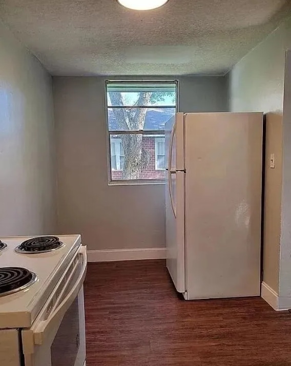 Building Photo - 3359 Columbus Ave