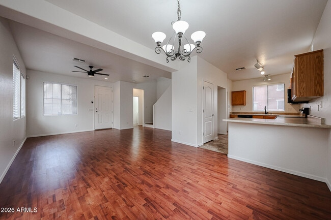 Building Photo - 961 E Redondo Dr