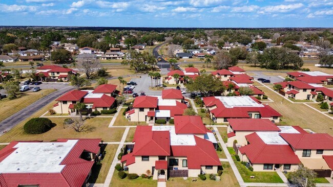 Building Photo - Spanish-Style 3 Bedroom, 2.5 Bath Mediterranean Rooftop Townhouse – Basic Cable & Wi-Fi Included!