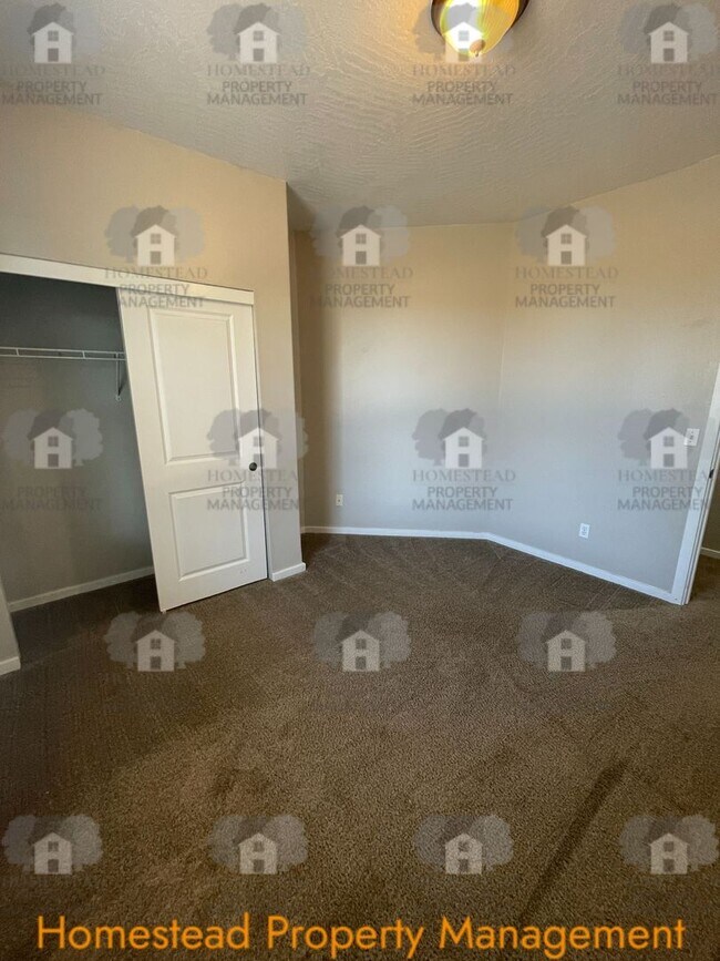 Building Photo - 168