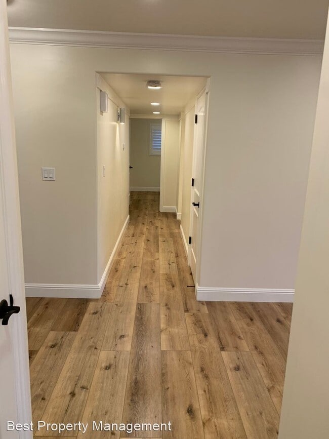 Building Photo - 4 br, 2 bath House - 223 Laguna Dr