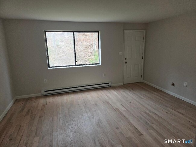 Building Photo - 39 Horton Hill Rd