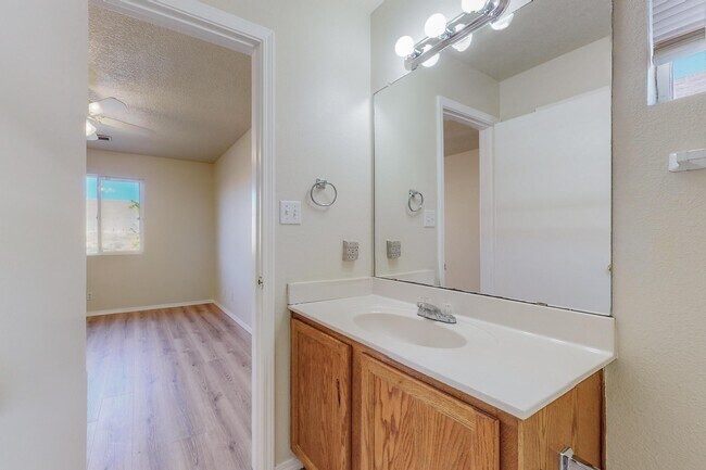 Building Photo - 3473 Martin Meadows Dr NE