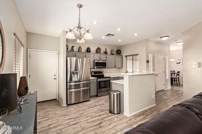 Building Photo - 2052 N Holguin Way