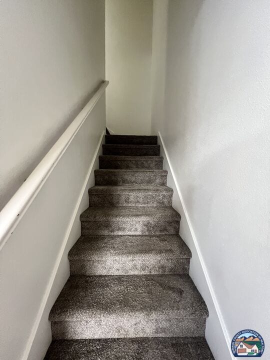 Building Photo - 1160 Rosas St