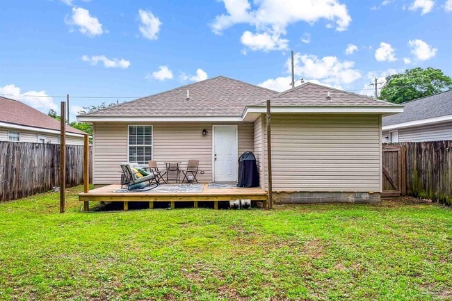 Building Photo - 8407 Jarmen Ln