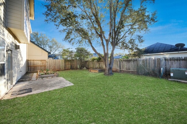 Building Photo - 21611 Shallow Glen Ln