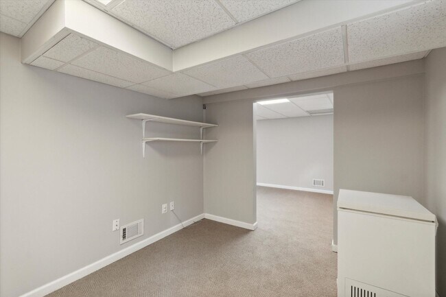 Building Photo - Single Family Home for Rent in Downingtown School District!