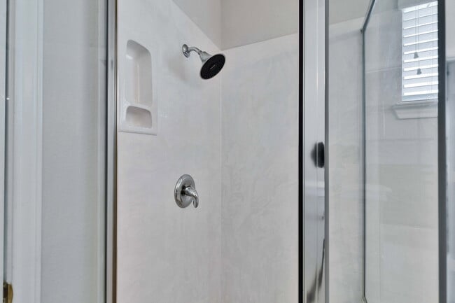 Building Photo - 1900 Scofield Ridge Pkwy