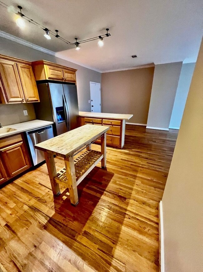 Building Photo - 1421 Peachtree St NE