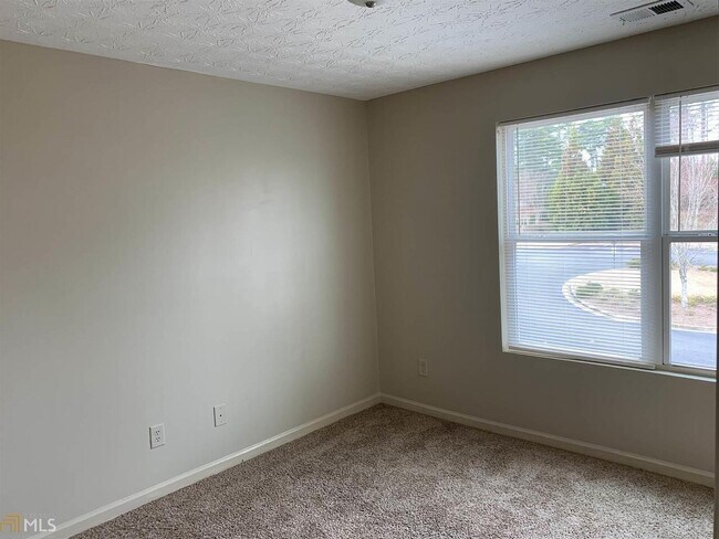 Building Photo - 9202 Fairington Ridge Cir