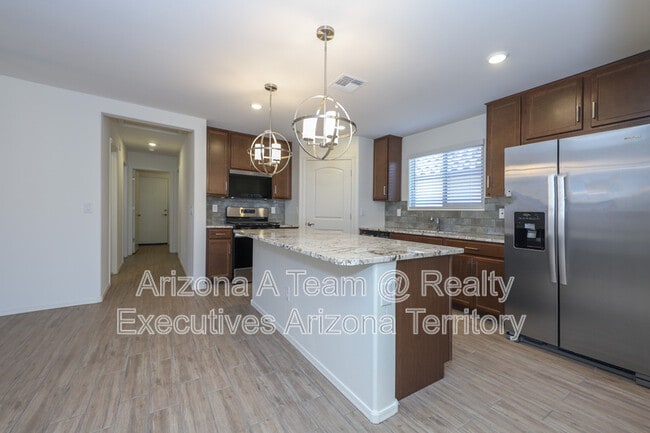 Building Photo - 4639 S Brandywine Dr