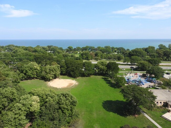 Roof Terrace View - 4950 N Marine Dr