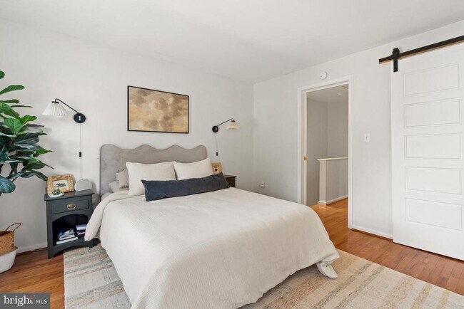 Building Photo - 1944 N Cleveland St