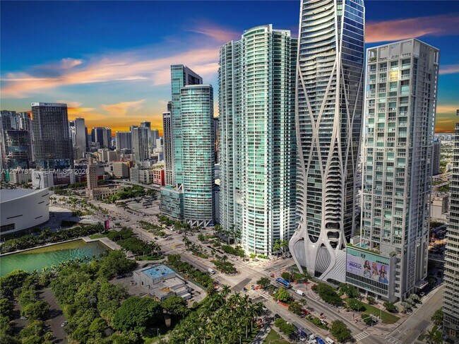 Building Photo - 1040 Biscayne Blvd