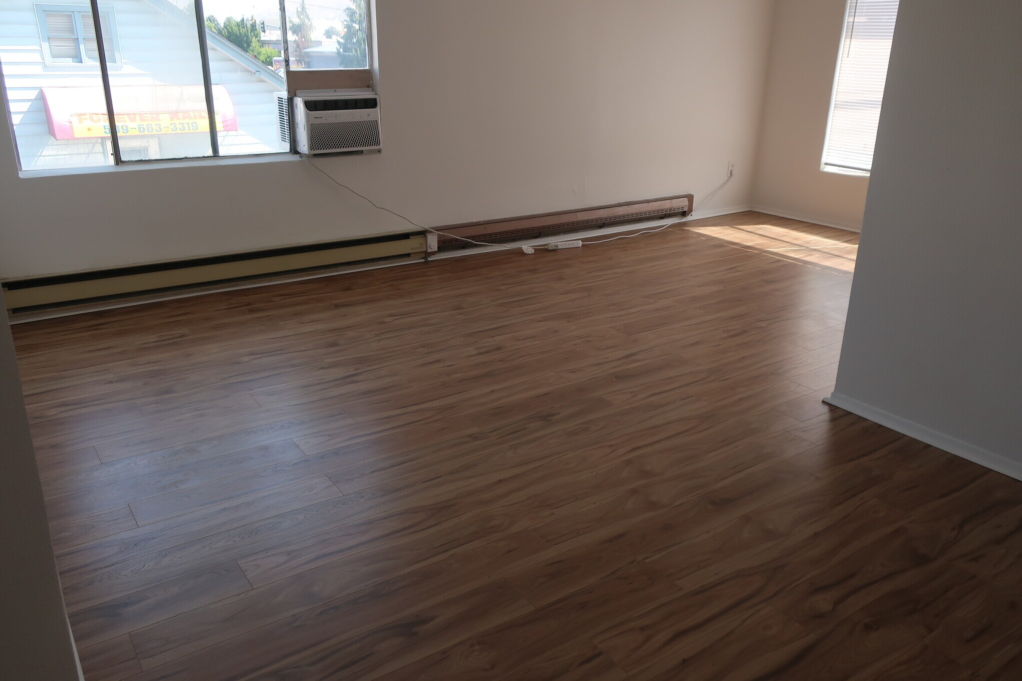 Building Photo - 1110 N Miller St