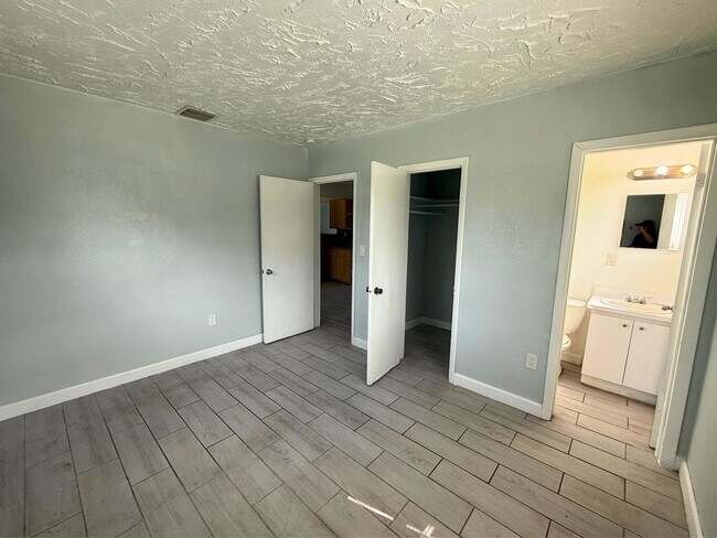 Building Photo - 3540 NW 209th Terrace