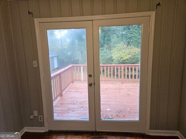 Building Photo - 2695 Sandtown Rd SW