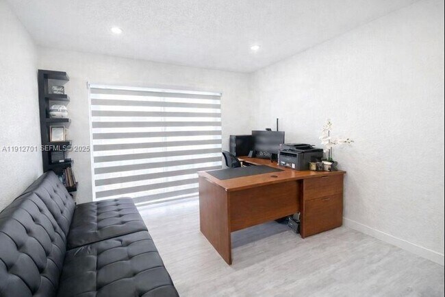 Building Photo - 15465 SW 86th Terrace