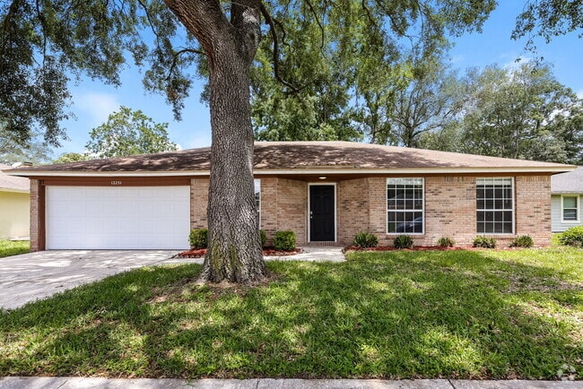 Building Photo - 12251 Rochford Ln