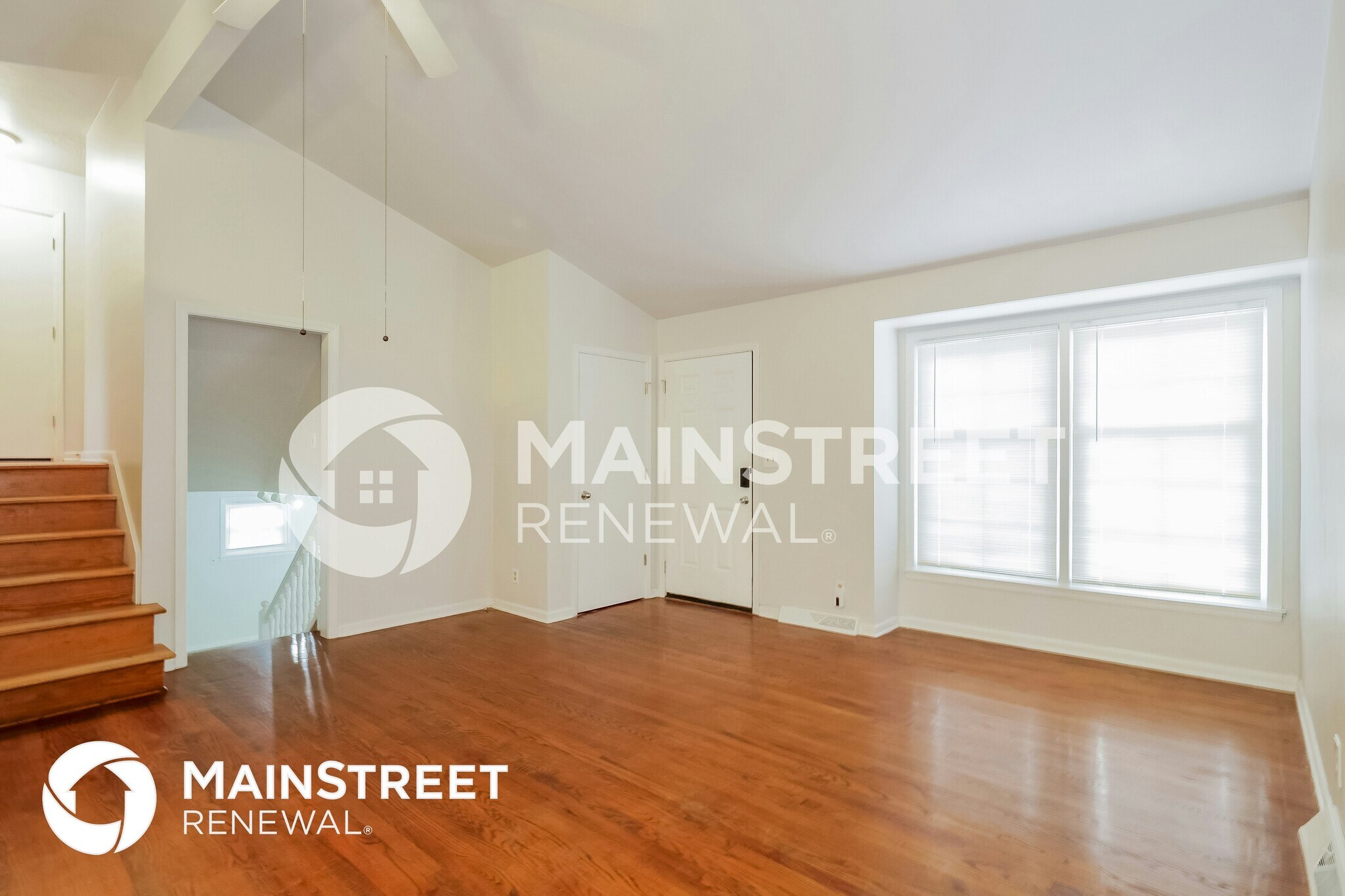 Building Photo - 513 Melrose St