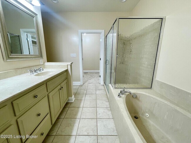 Building Photo - 3234 Ridge Brook Cir