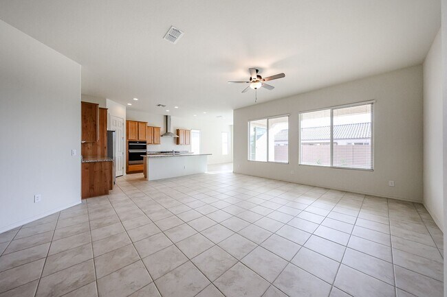 Building Photo - 4 Bedroom Home in Asante Community