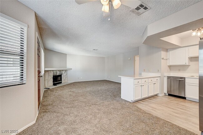 Building Photo - 2713 Otter Creek Ct