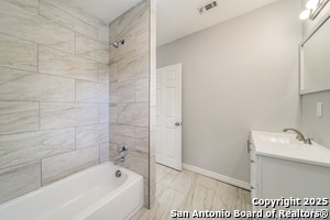 Building Photo - 811 W Kings Hwy