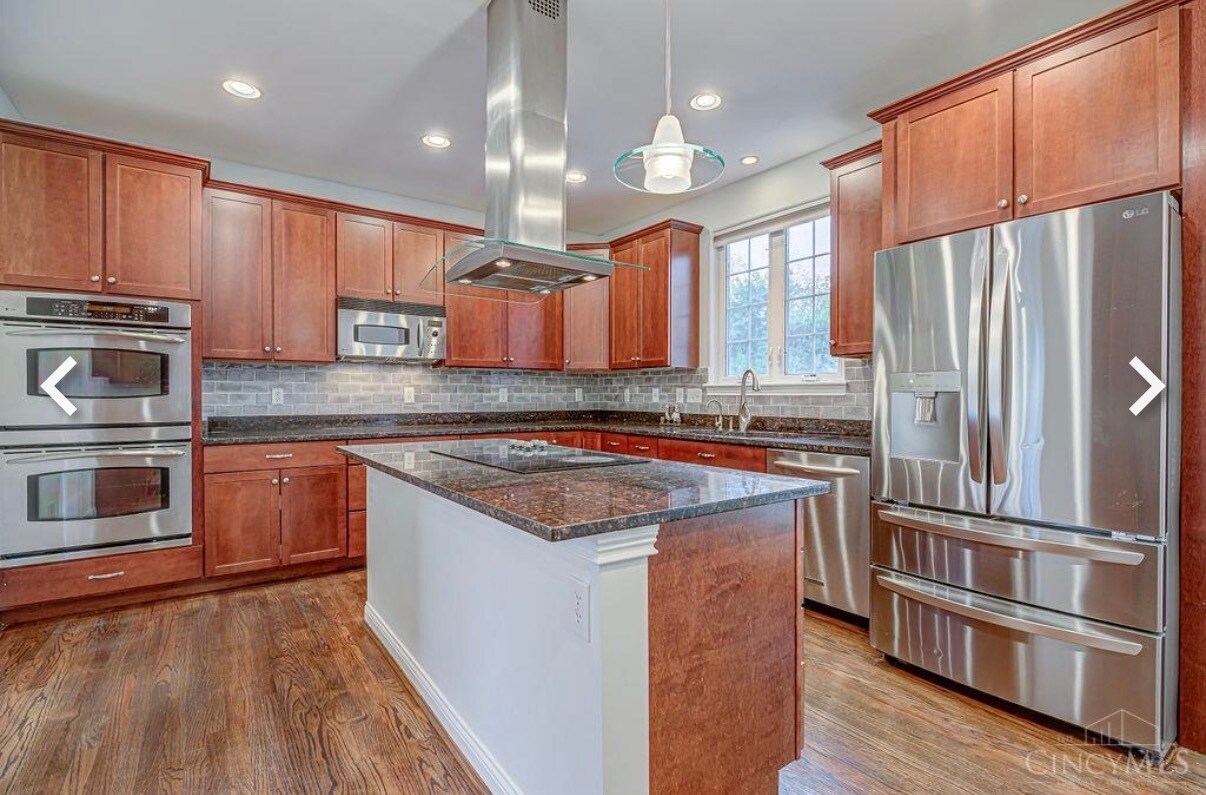 Building Photo - 3323 Devonian Dr