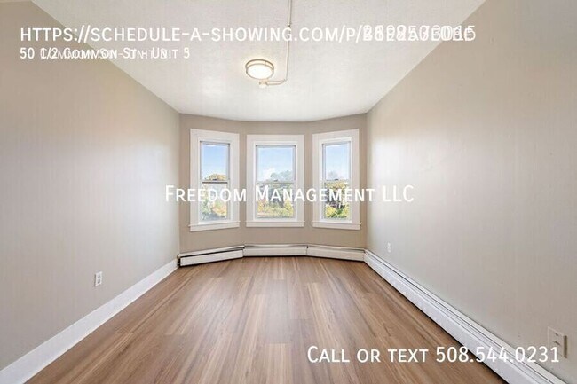 Building Photo - 50 1/2 Common St-Unit 3