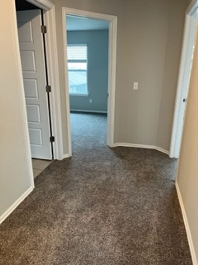 Building Photo - FIRST MONTH FREE!