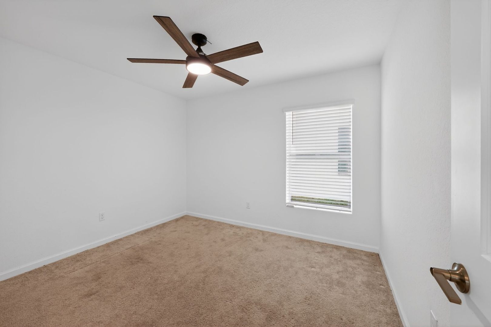 Building Photo - 752 Worlington Ln