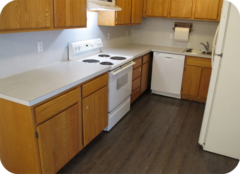 Building Photo - 14360 N Cassia St