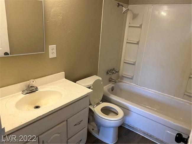 Building Photo - 625 S Royal Crest Cir