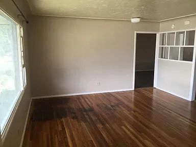 Building Photo - 1927 Forest Ave