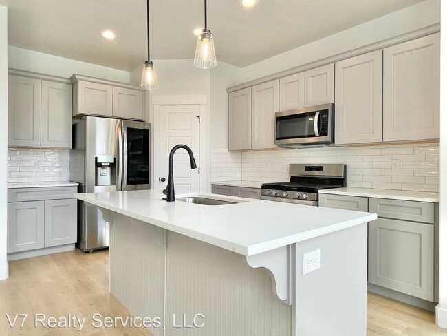 Building Photo - 3 br, 2.5 bath House - 4306 W. Rex Peak Way