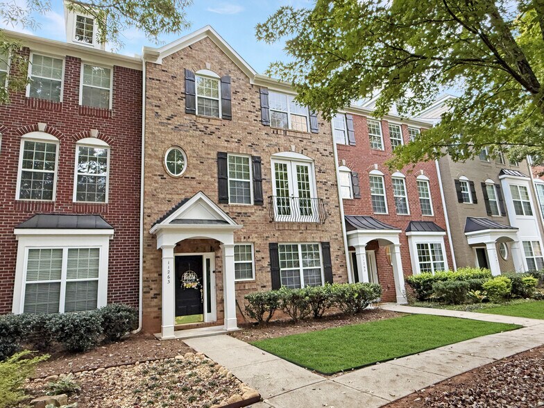 Primary Photo - 11263 Musette Cir