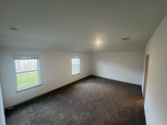 Building Photo - 7915 Murciana Dr