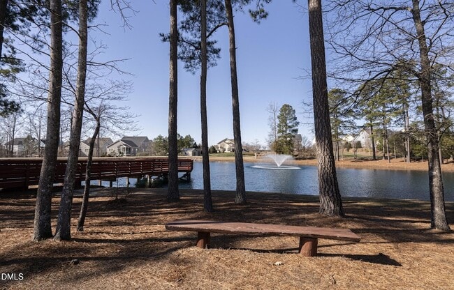 Building Photo - 2127 Big Falls Dr