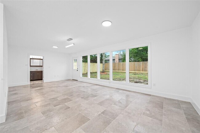 Building Photo - 1206 Timber Ln