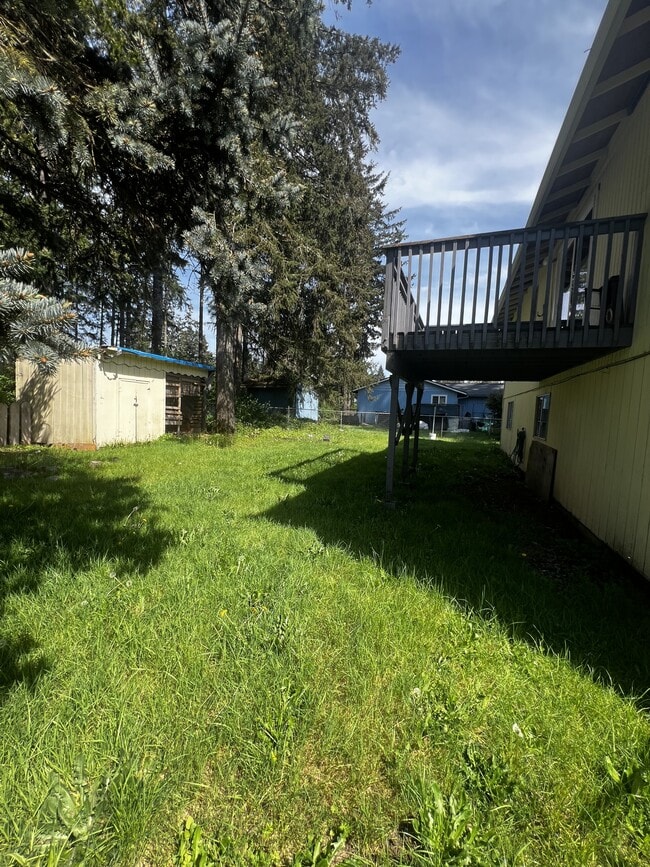 Building Photo - 41 E Alder Place East