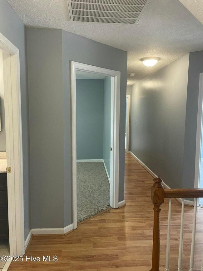 Building Photo - 151 Bayshore Dr