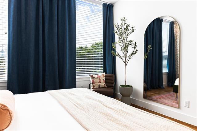 Building Photo - 1906 Annex Ave