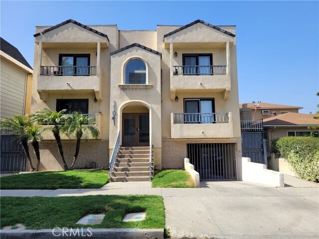 Primary Photo - 11041 La Maida St