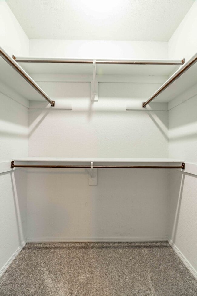 Building Photo - Spacious 3-Bedroom Home in Bentonville’s Eagle Crest Estates – First months rent 50% off!