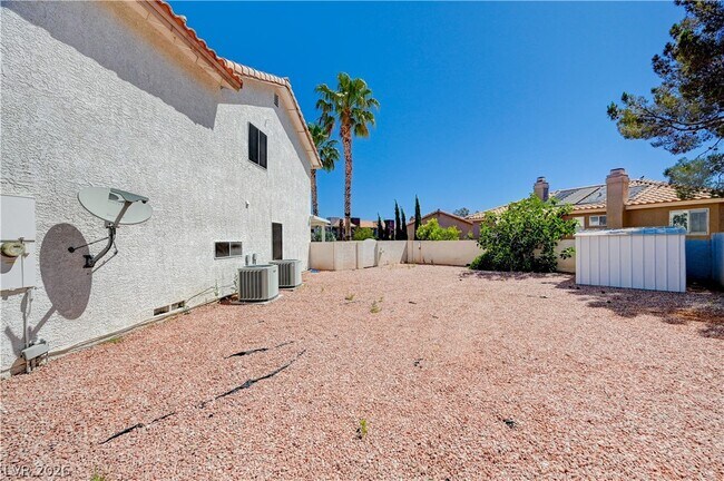 Building Photo - 2704 Fire Water Ct