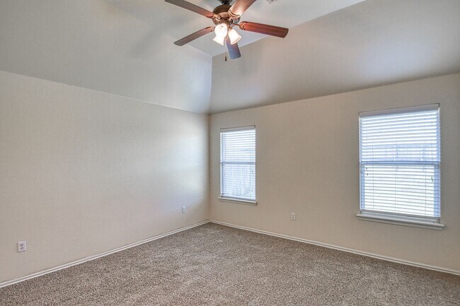 Building Photo - 11141 SW 39th Ct