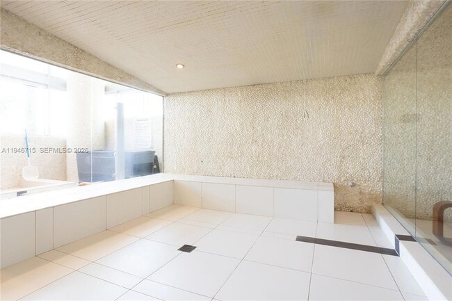 Building Photo - 92 SW 3rd St